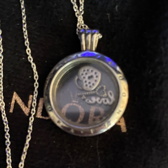 Pandora Silver Round mini charm locket Pendant Necklace - Picture 4 of 4